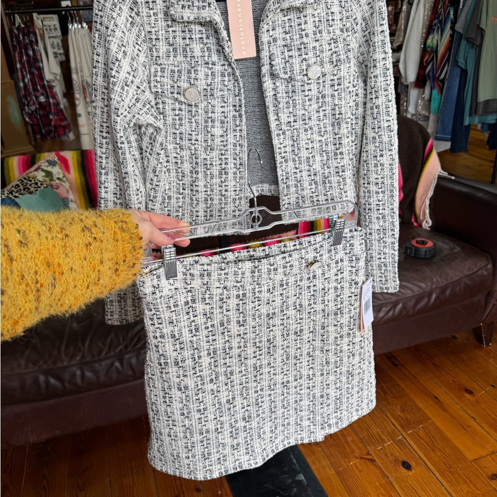 Women's Tweed Skirt Set - White/Black Chic